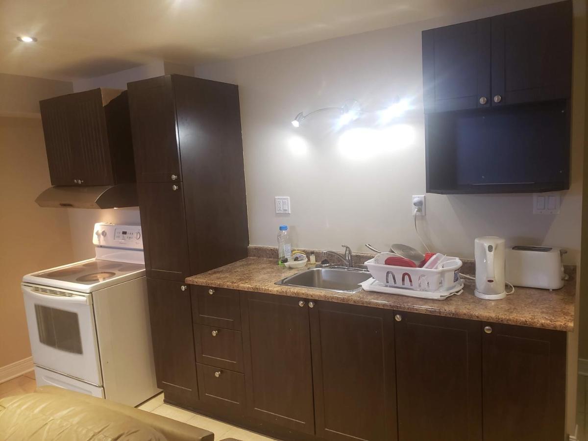Lovely Guest Entire Apartment Minutes From Ottawa Airport 外观 照片