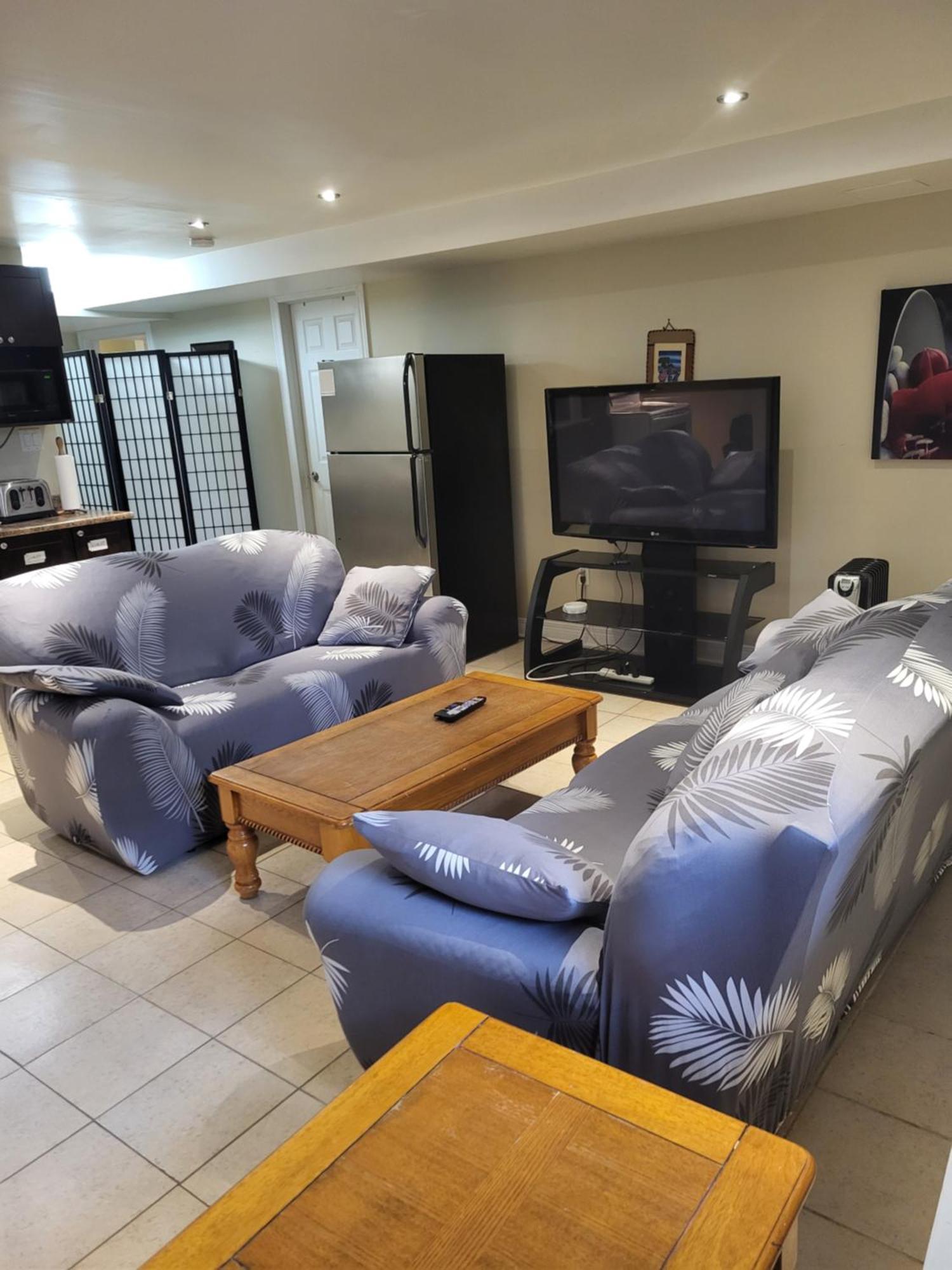Lovely Guest Entire Apartment Minutes From Ottawa Airport 外观 照片