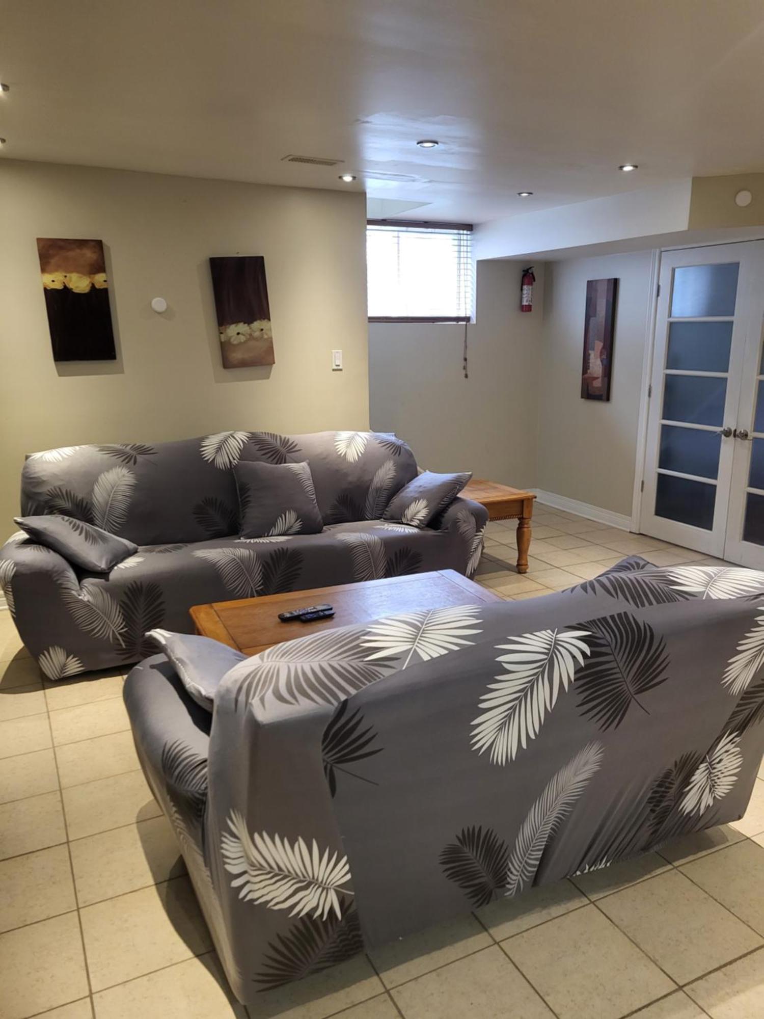 Lovely Guest Entire Apartment Minutes From Ottawa Airport 外观 照片